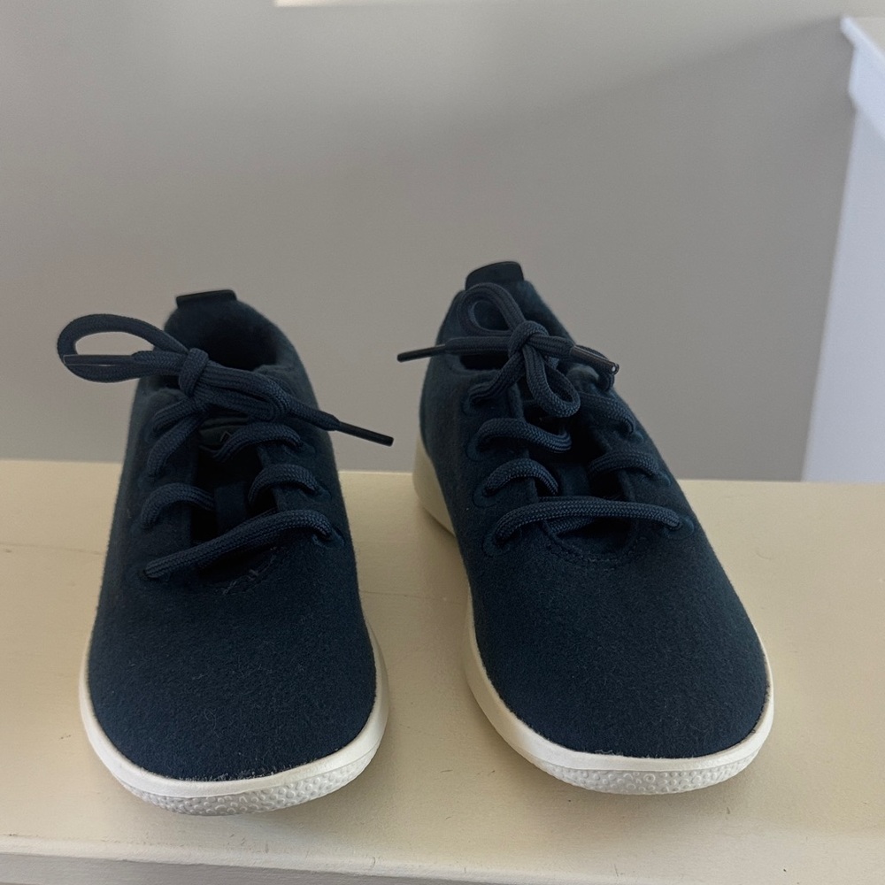 Allbirds The Wool Runner in Hazy Inidgo - Picture 2 of 9